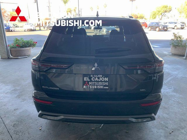 New 2026 Mitsubishi Outlander SEL FWD image 4