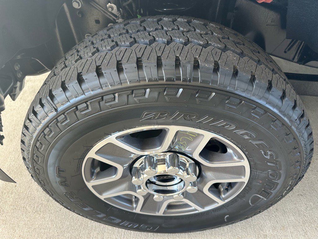 New 2026 Ford F250 Lariat w/ FX4 Off-Road Package image 8