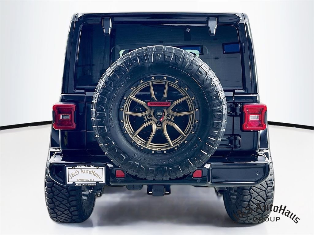 Used 2020 Jeep Wrangler Unlimited Sahara image 6