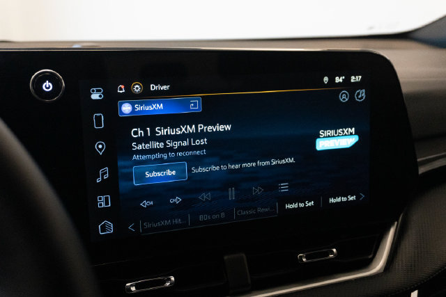 Used 2026 Chevrolet Equinox LT AWD/4WD image 9