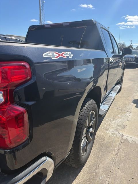 Used 2023 Chevrolet Silverado 1500 LT w/ Protection Package image 7