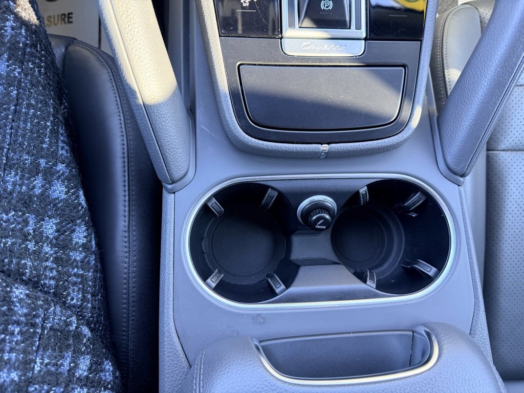 Used 2019 Porsche Cayenne image 21