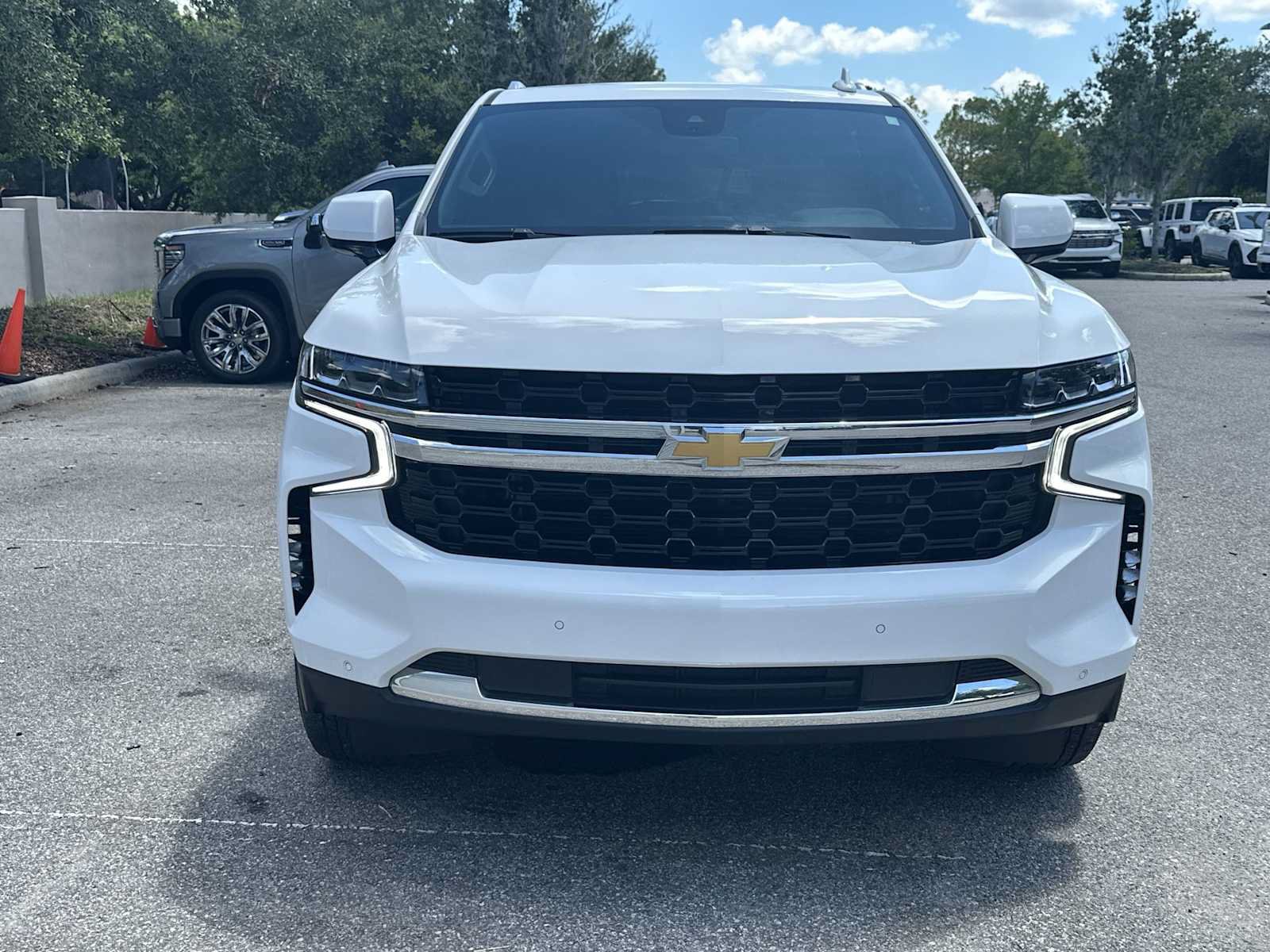 Used 2024 Chevrolet Suburban LS w/ Driver Alert Package RWD image 9