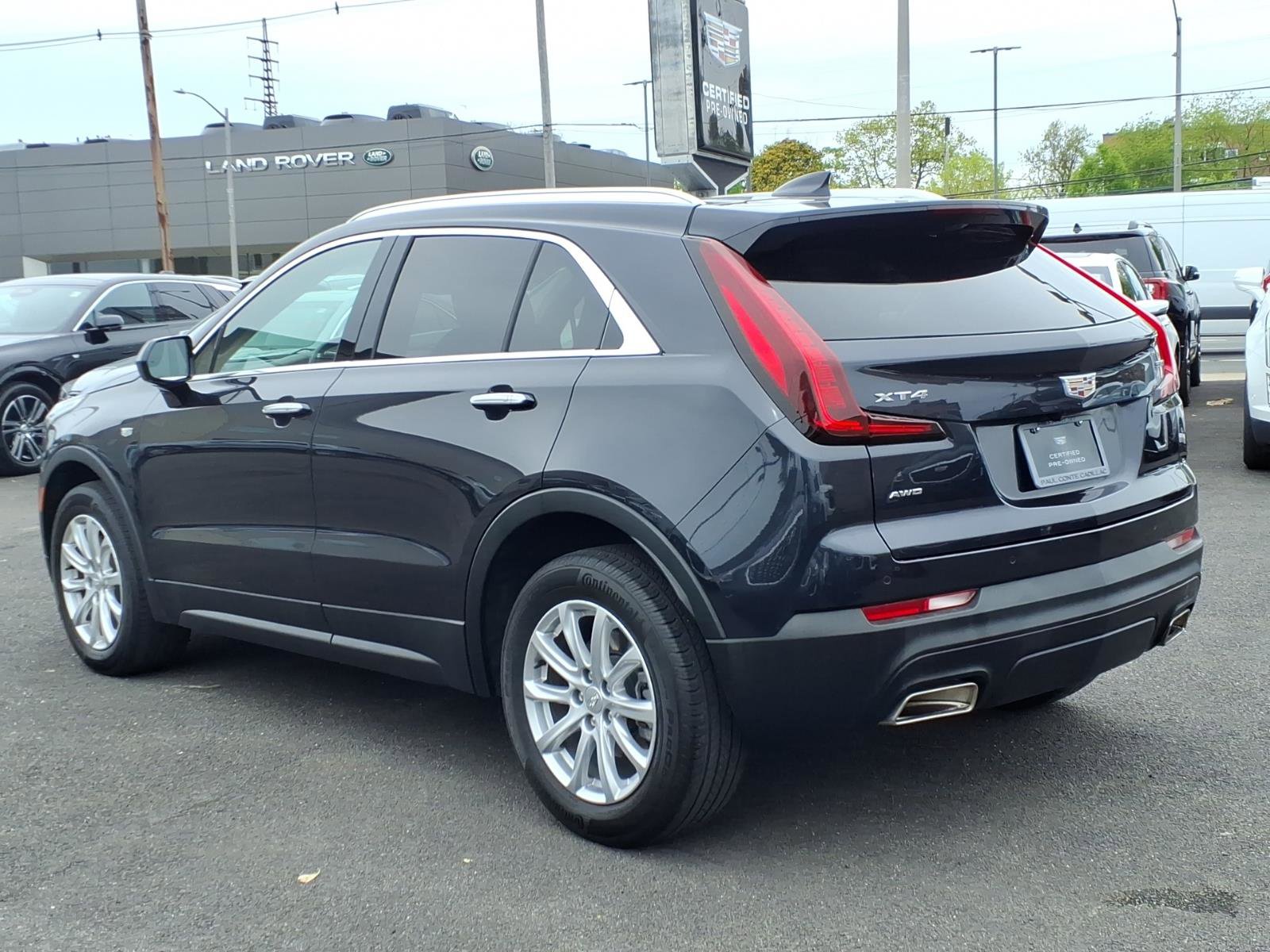 Certified 2023 Cadillac XT4 Luxury w/ Cold Weather Package AWD/4WD image 7