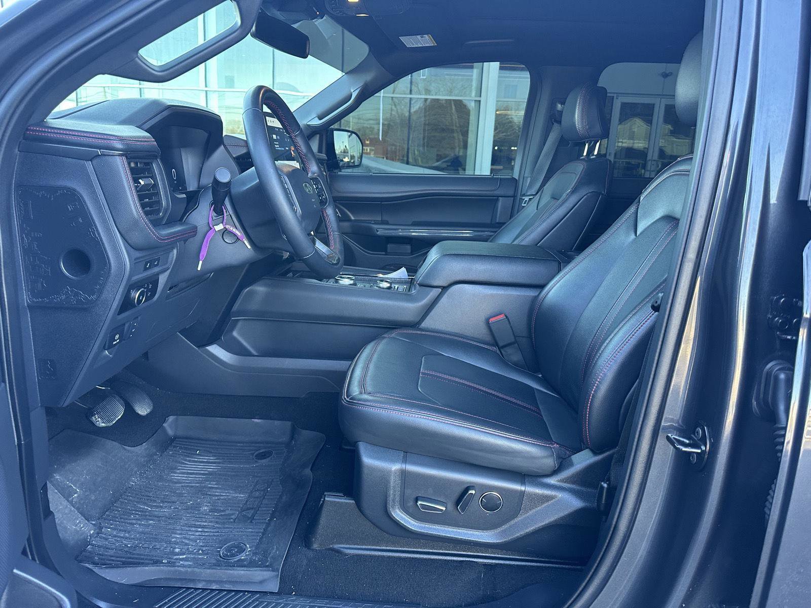 Used 2024 Ford Expedition Max Limited image 10