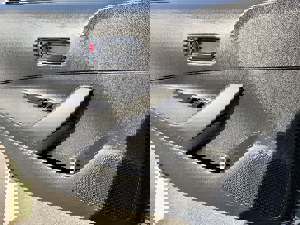 Used 2023 Toyota Corolla LE image 15