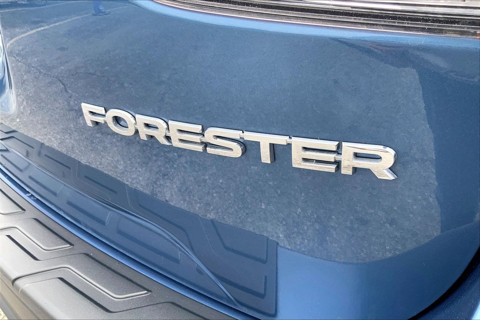Certified 2022 Subaru Forester image 9