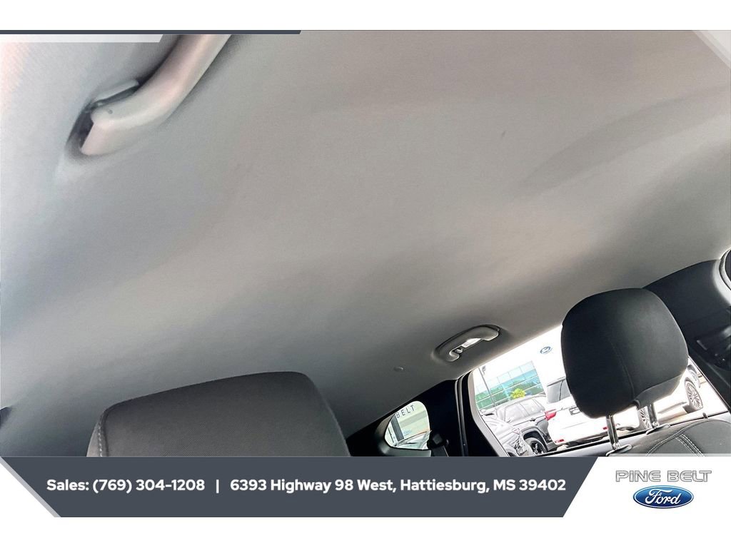 Used 2021 Chevrolet Blazer LT FWD image 16