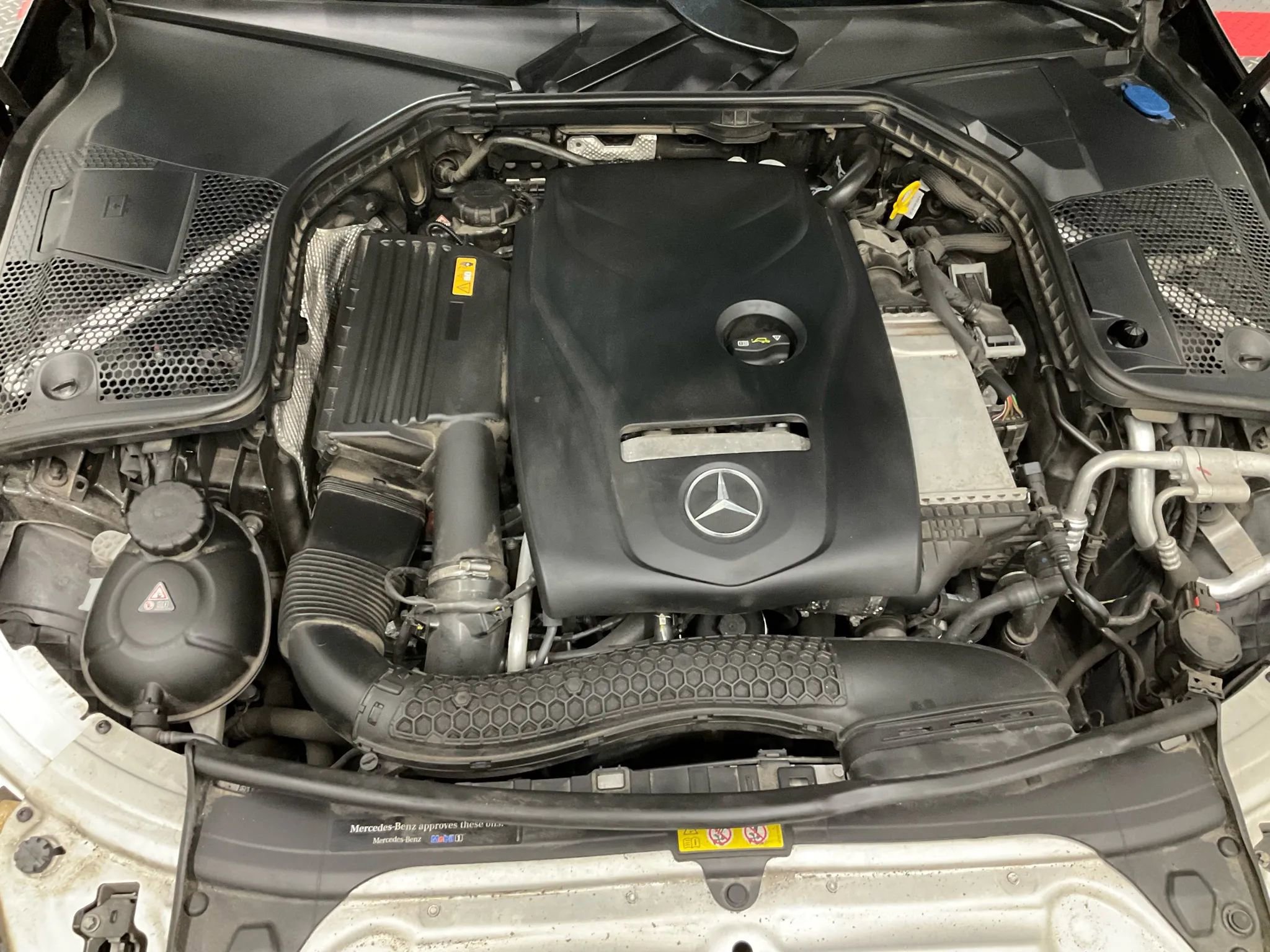 Used 2017 Mercedes-Benz C 300 4MATIC Sedan image 21