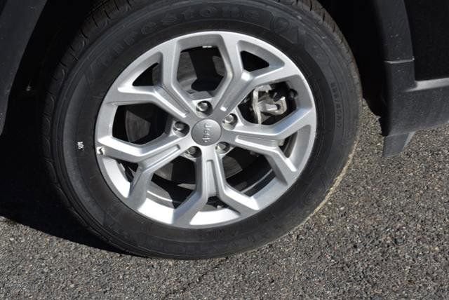 New 2024 Jeep Compass Latitude w/ Convenience Group image 6