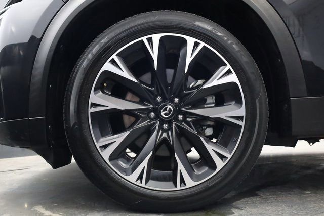 Used 2024 MAZDA CX-90 Plug-In Hybrid w/ Premium Pkg image 8