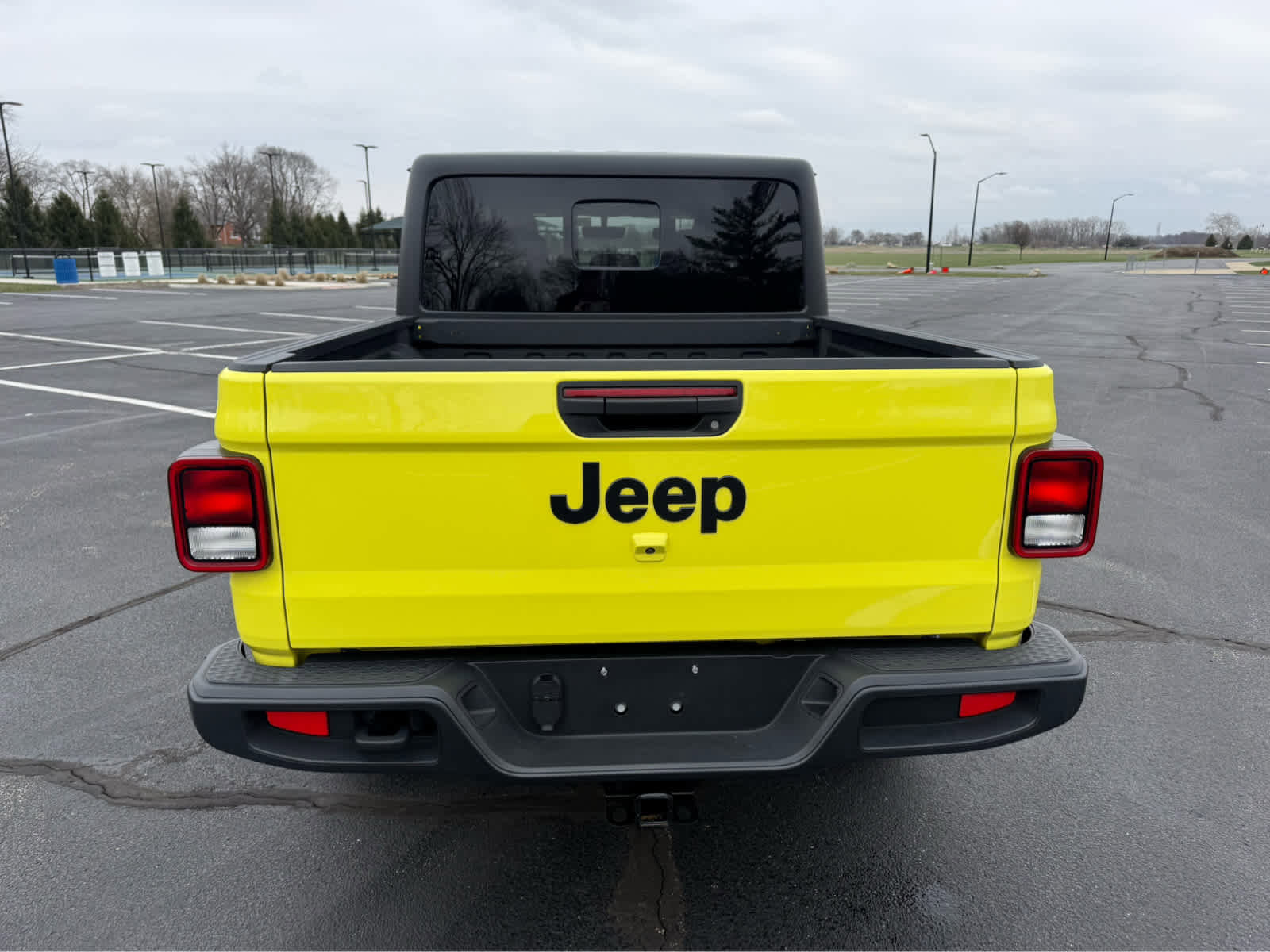 Used 2023 Jeep Gladiator Sport AWD/4WD image 6