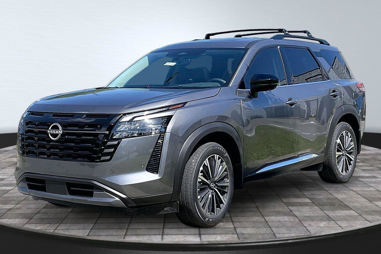 New 2026 Nissan Pathfinder Platinum w/ Accent Package AWD/4WD image 2