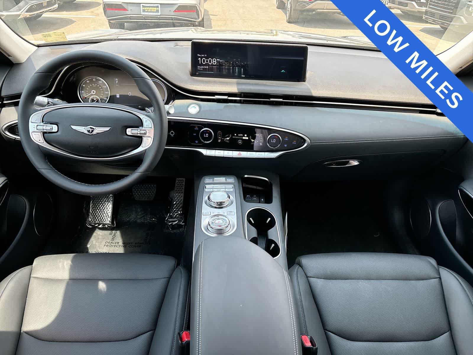 Certified 2024 Genesis GV70 2.5T AWD/4WD image 18
