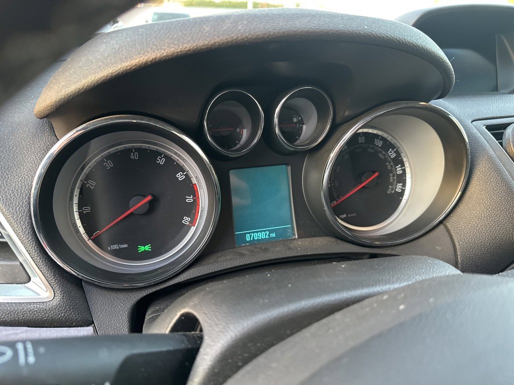 Used 2016 Buick Encore FWD image 37