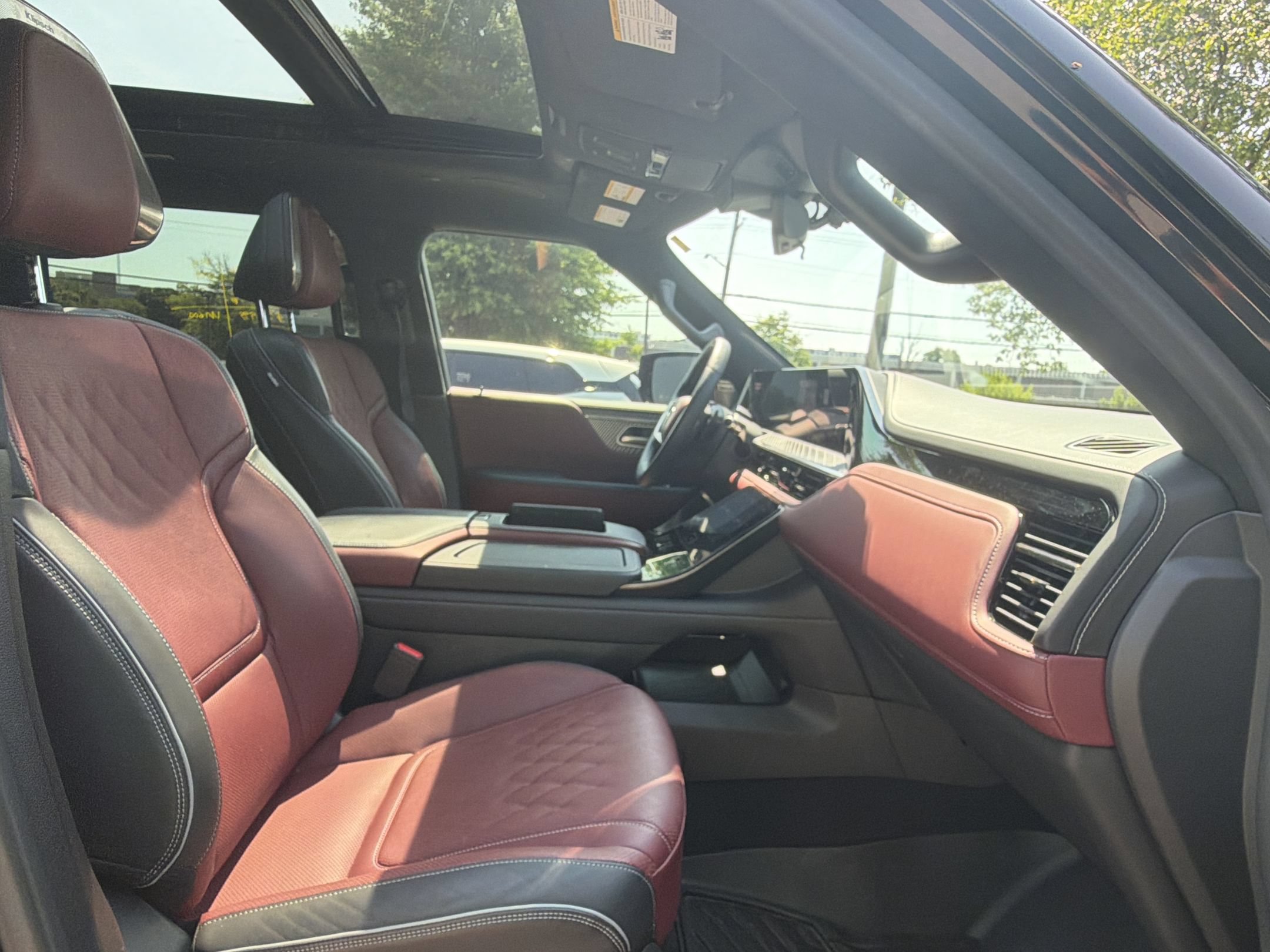 Used 2025 INFINITI QX80 Autograph AWD/4WD image 22