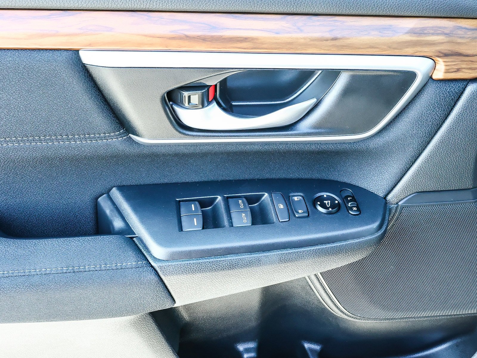 Used 2020 Honda CR-V EX image 21