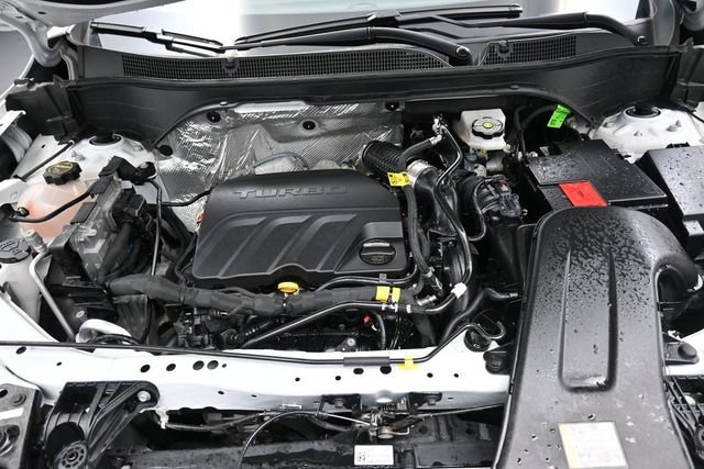 Used 2026 Chevrolet Trax ACTIV w/ Sunroof Package FWD image 32