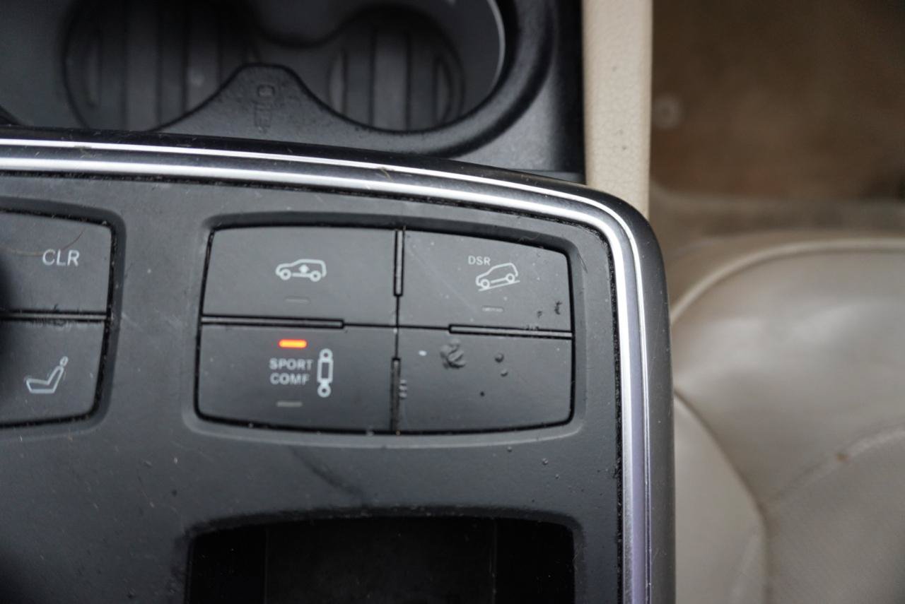 Used 2013 Mercedes-Benz GL 550 4MATIC image 35