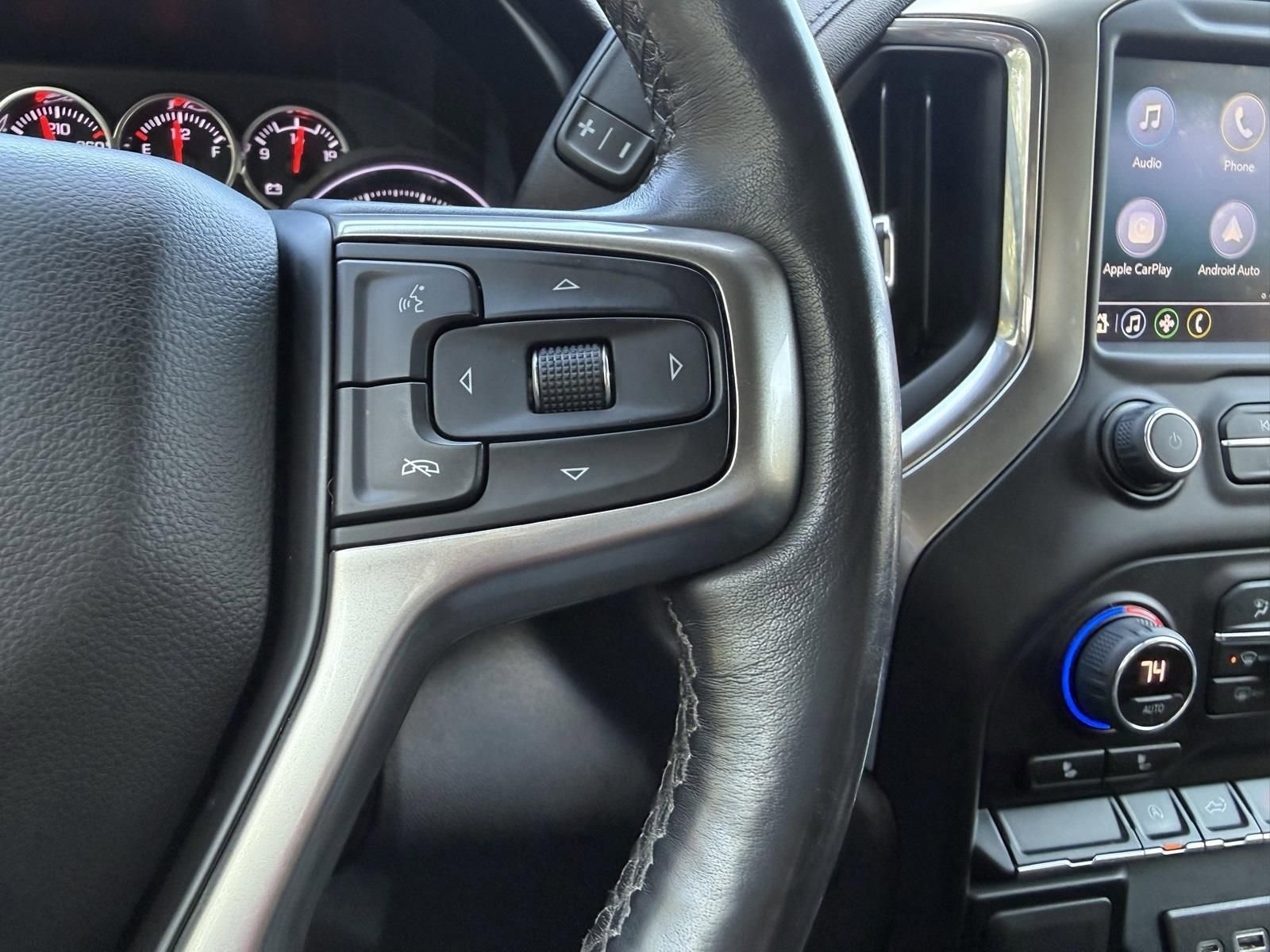 Used 2021 Chevrolet Silverado 1500 LT image 33