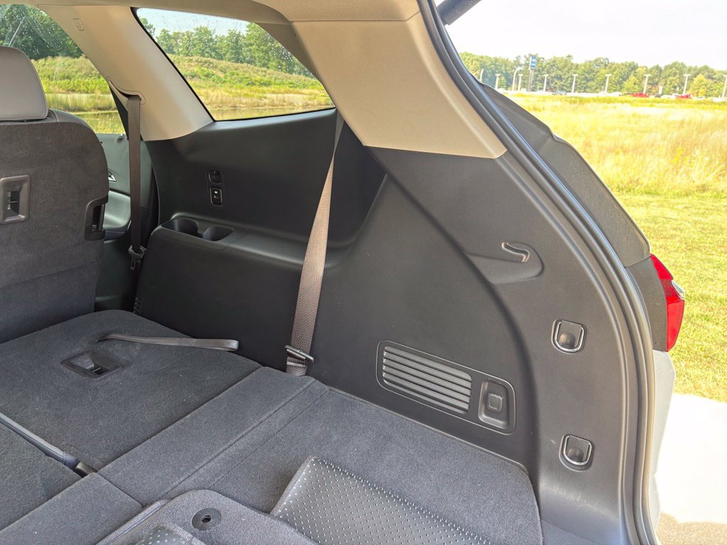 Used 2021 Buick Enclave Essence FWD image 45