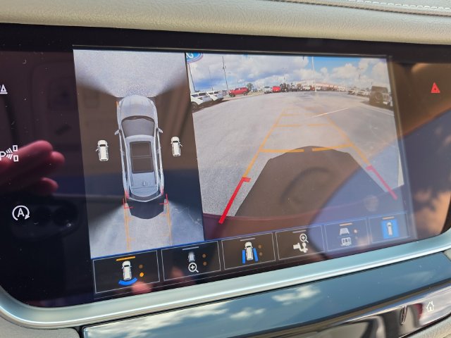 Used 2026 Cadillac XT5 Premium Luxury w/ Driver Assist Package FWD image 19
