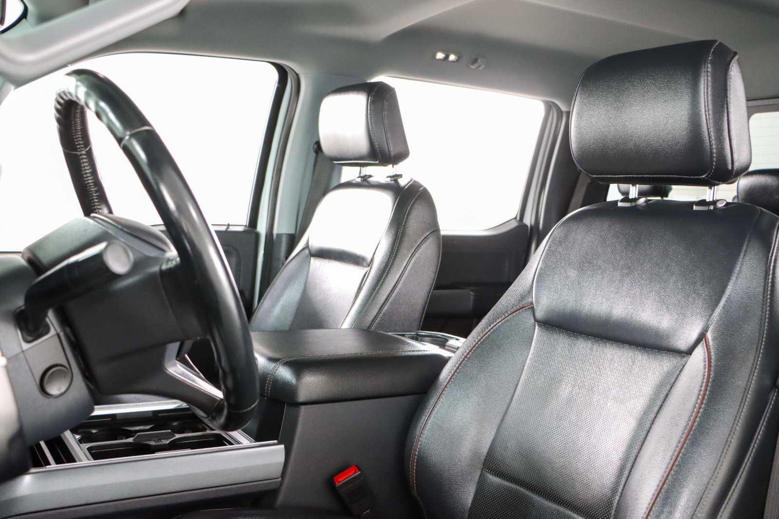 Used 2023 Ford F250 Lariat w/ Sport Appearance Package AWD/4WD image 25