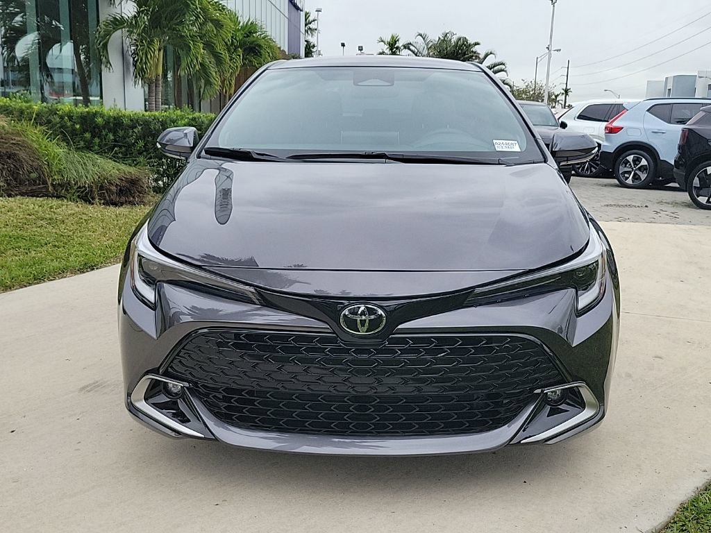Used 2025 Toyota Corolla XSE video 2