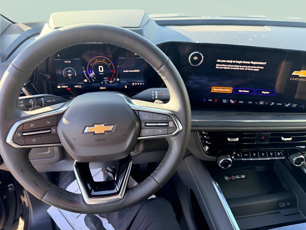 New 2026 Chevrolet Suburban Premier image 18