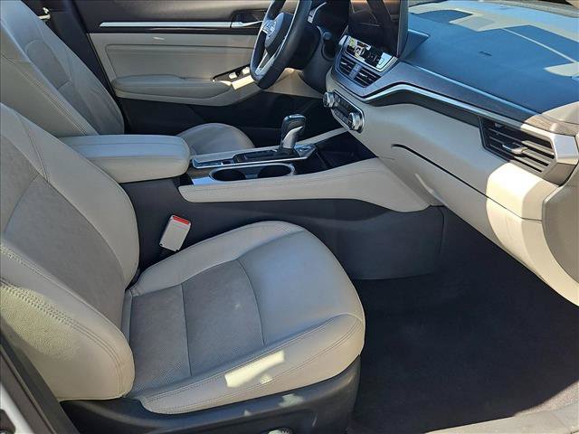 Used 2023 Nissan Altima 2.5 SL FWD image 28