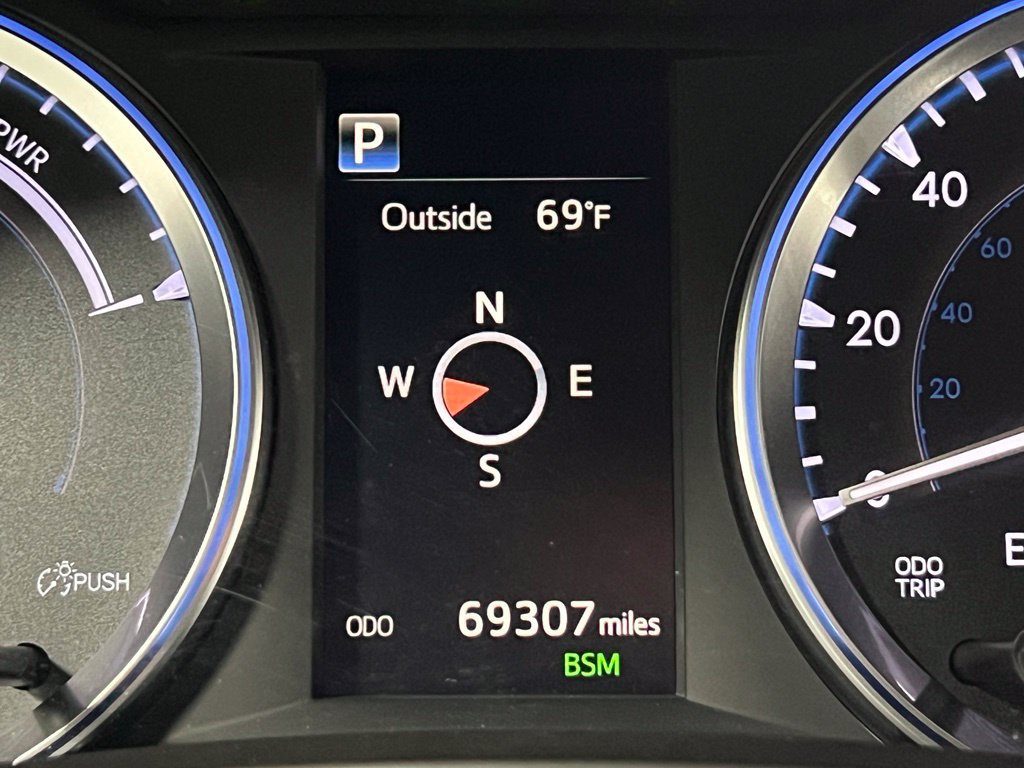 Certified 2017 Toyota Highlander XLE AWD/4WD image 38