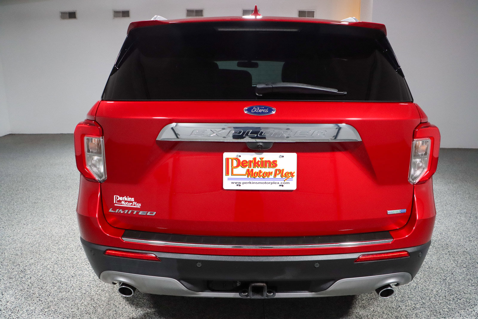 Used 2020 Ford Explorer Limited w/ Class III Trailer Tow Package image 8