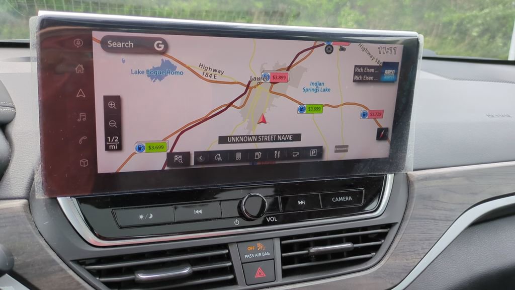 Used 2023 Nissan Altima 2.5 SV w/ SV Premium Package image 19