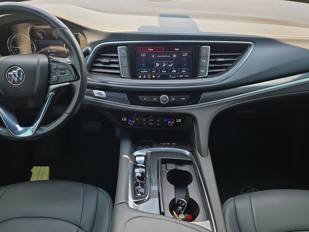 Used 2023 Buick Enclave Essence FWD image 15
