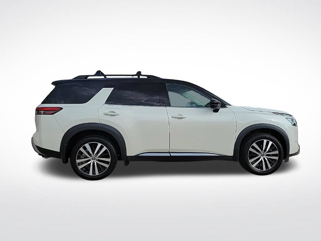 Used 2023 Nissan Pathfinder Platinum AWD/4WD image 5