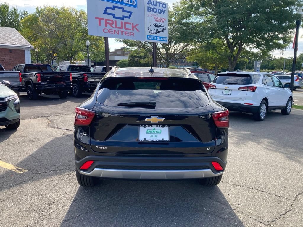 New 2026 Chevrolet Trax LT w/ LT Convenience Package FWD image 27