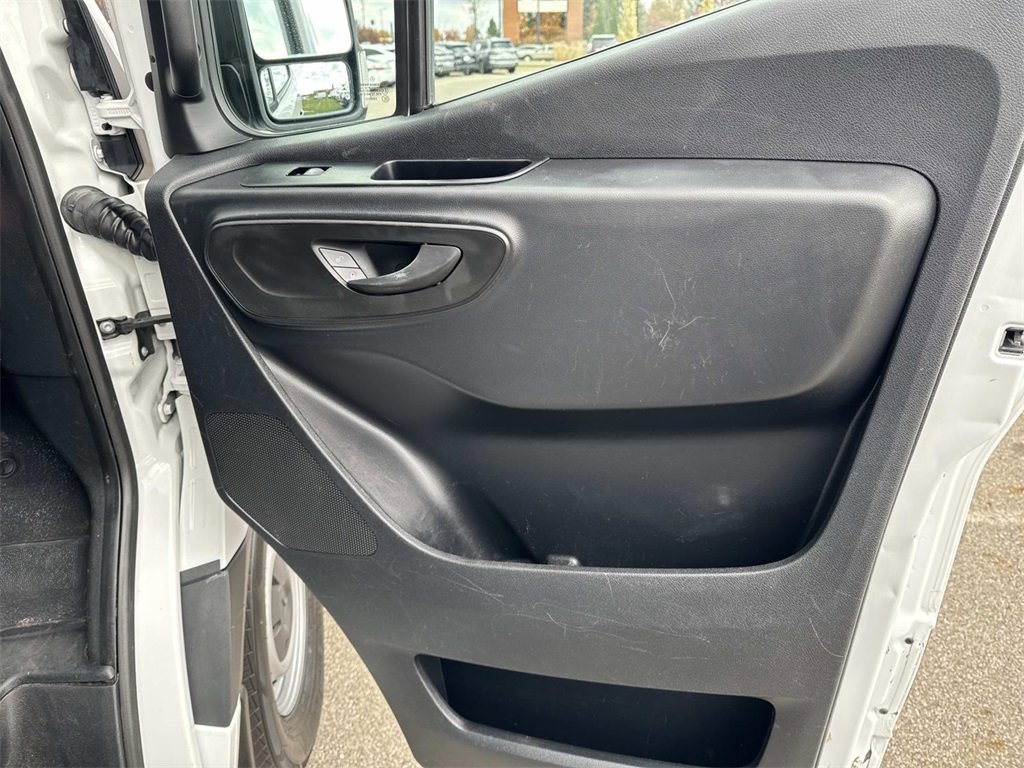 Used 2021 Mercedes-Benz Sprinter 2500 image 9