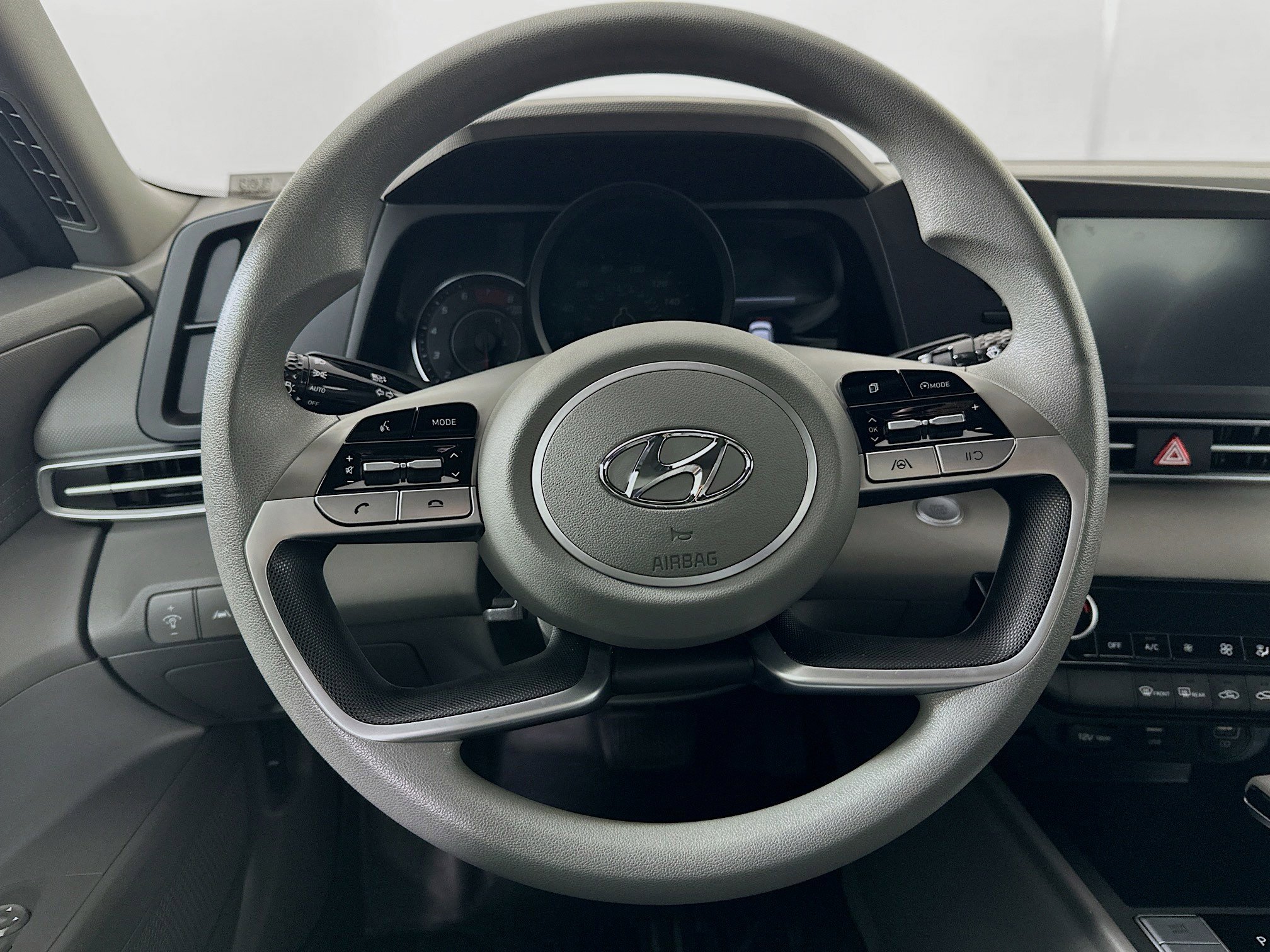 Used 2021 Hyundai Elantra SEL image 18