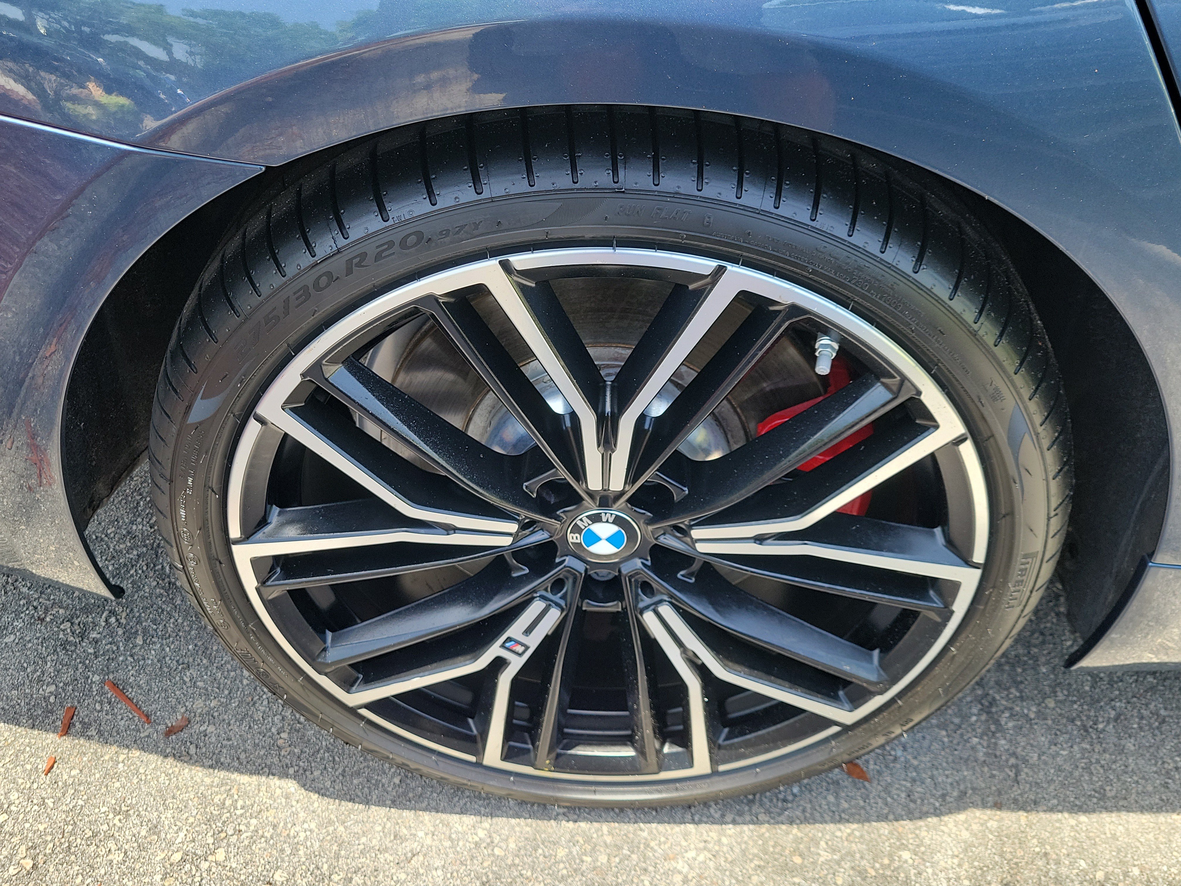 Used 2023 BMW 540i w/ M Sport Package RWD image 6