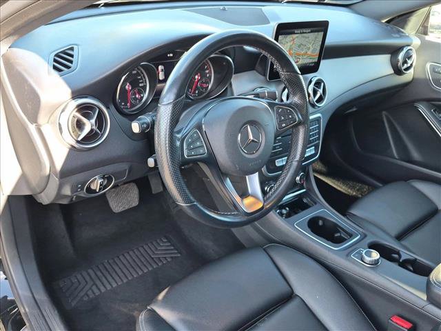 Used 2019 Mercedes-Benz GLA 250 image 10