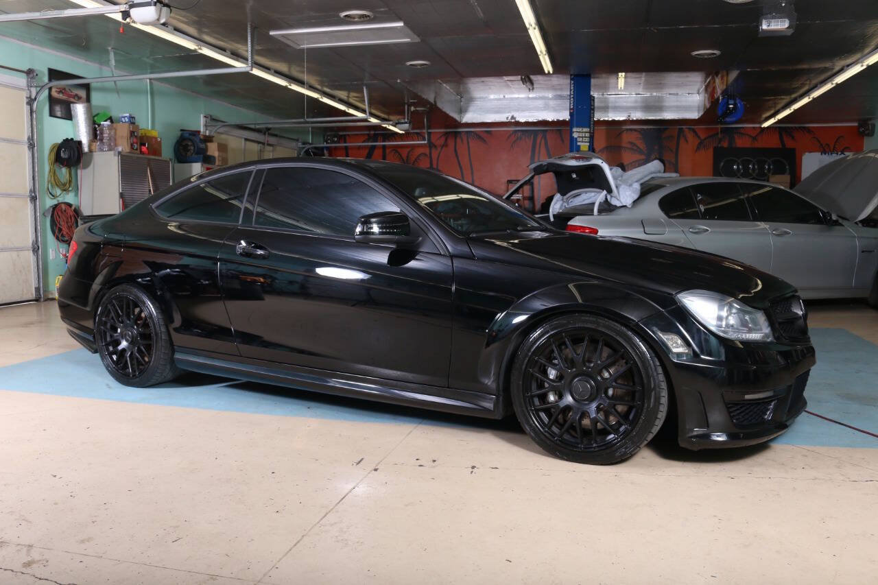 Used 2013 Mercedes-Benz C 63 AMG Coupe w/ Multimedia Pkg image 4
