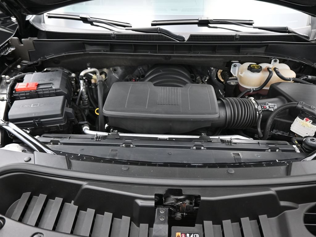 Used 2025 GMC Yukon Denali AWD/4WD image 30