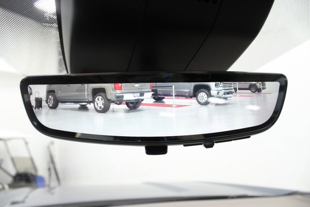 Used 2026 GMC Yukon Denali w/ Denali Reserve Package image 3