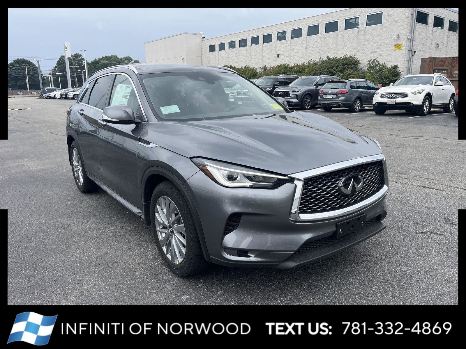 New 2025 INFINITI QX50 Luxe