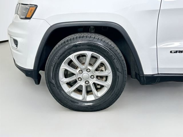 Used 2021 Jeep Grand Cherokee Laredo image 29