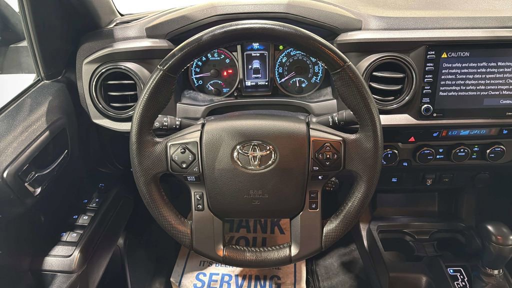 Used 2021 Toyota Tacoma TRD Sport AWD/4WD image 16