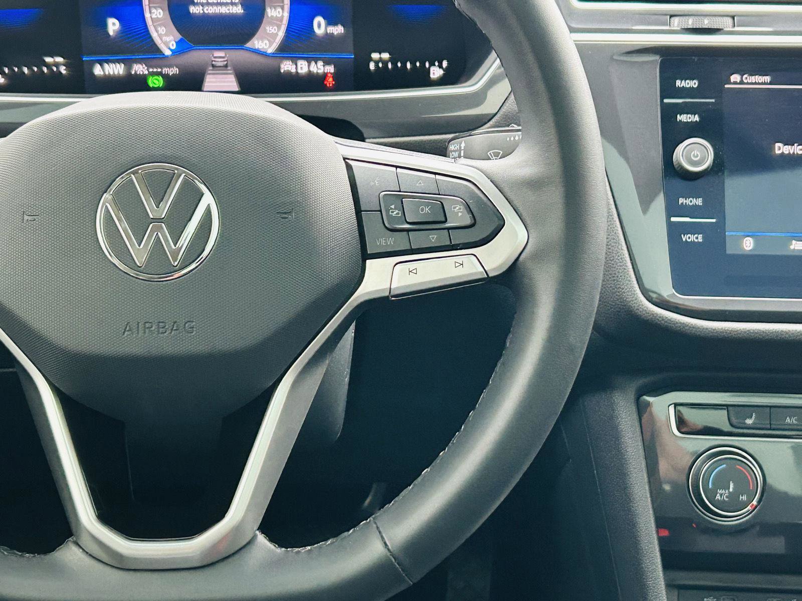 Used 2024 Volkswagen Tiguan Wolfsburg Edition w/ Panoramic Sunroof Package image 17