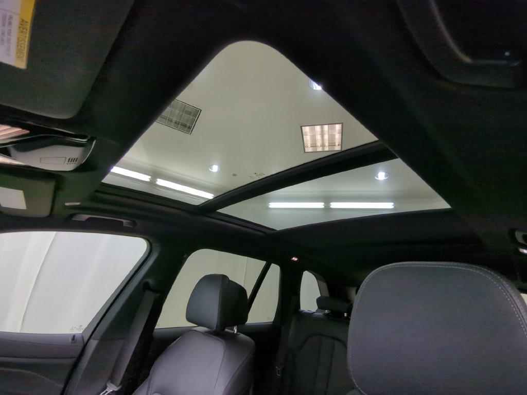 Used 2021 BMW X5 M50i AWD/4WD image 17