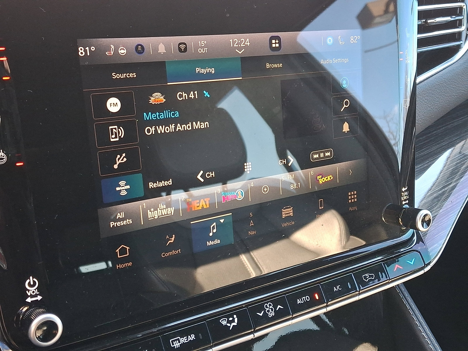 Certified 2022 Jeep Wagoneer Series II w/ Premium Group I image 19