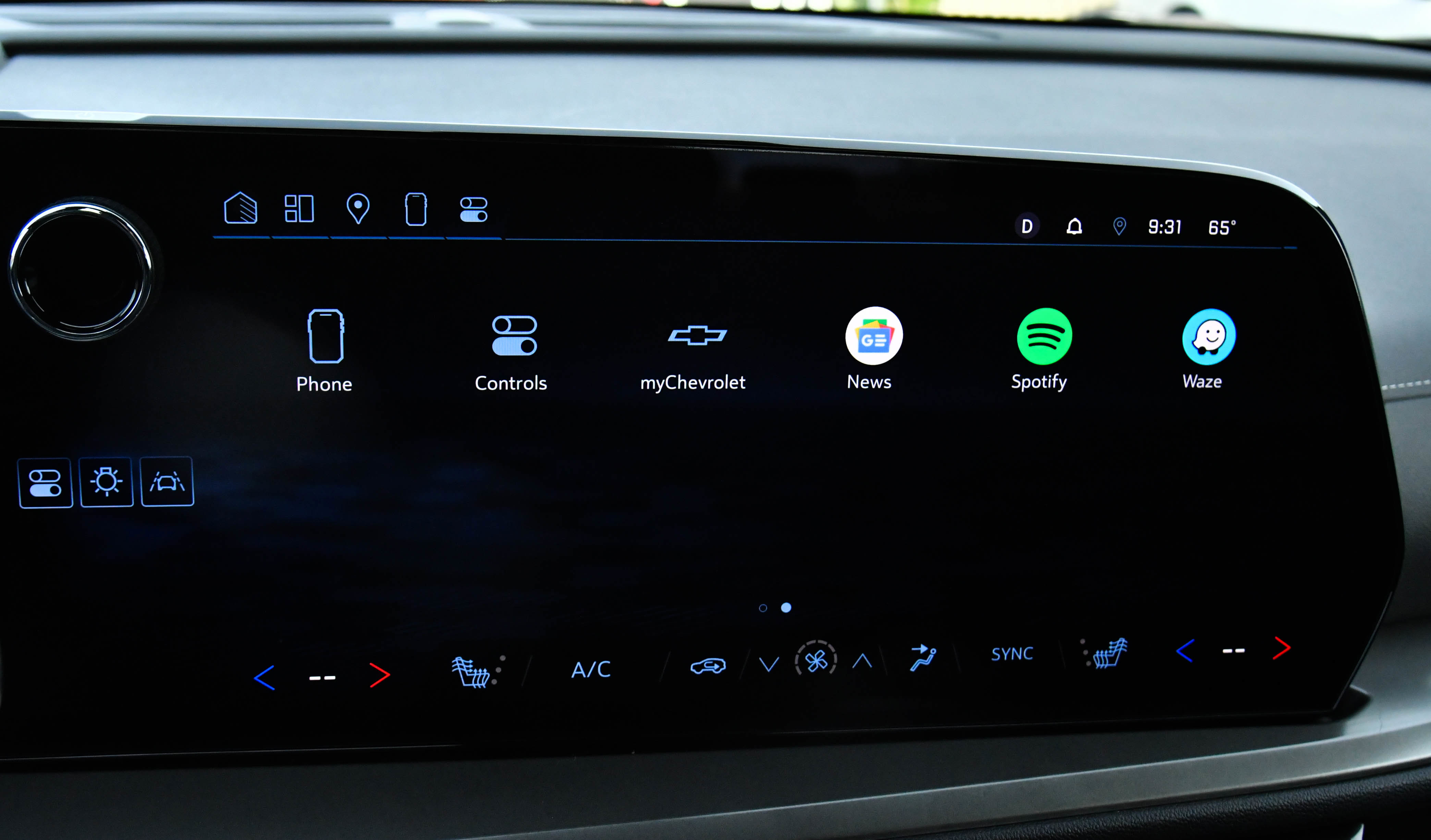 Used 2024 Chevrolet Traverse LT FWD image 27